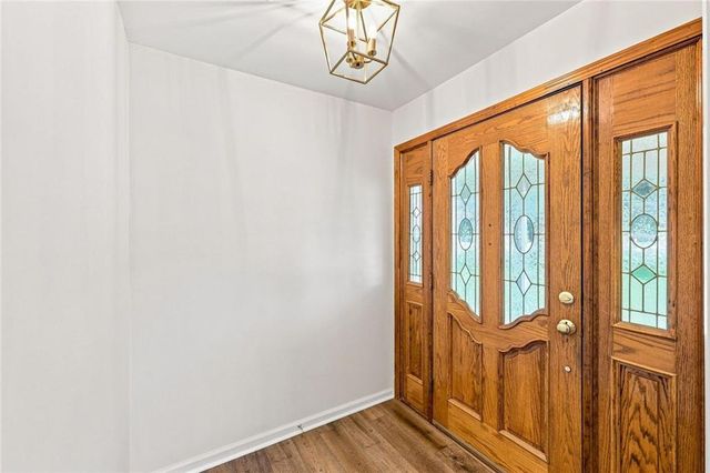 5573 Clarks Bridge Road, Clermont, GA 30527