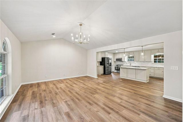 5573 Clarks Bridge Road, Clermont, GA 30527