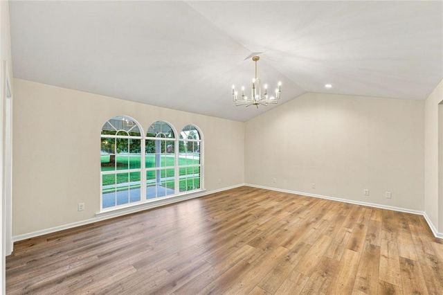 5573 Clarks Bridge Road, Clermont, GA 30527