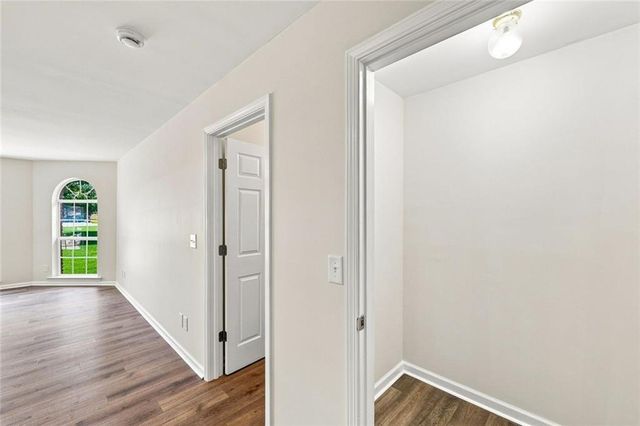 5573 Clarks Bridge Road, Clermont, GA 30527