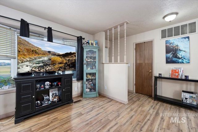 1228 Wendell Street, Twin Falls, ID 83301