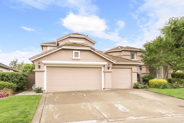 4836 Village Green Dr, El Dorado Hills, CA 95762