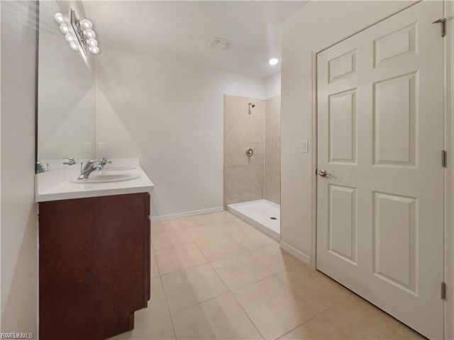 131 NE 23rd PL, Cape Coral, FL 33909