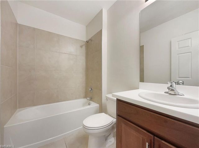 131 NE 23rd PL, Cape Coral, FL 33909