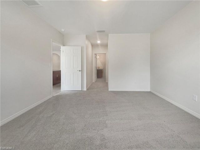 131 NE 23rd PL, Cape Coral, FL 33909