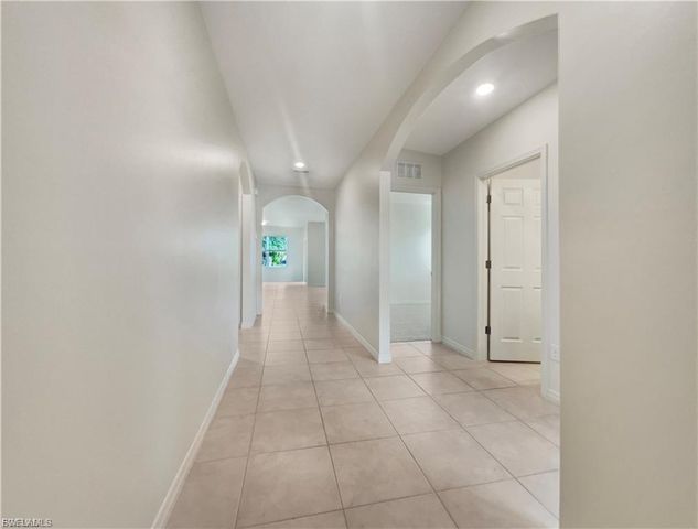 131 NE 23rd PL, Cape Coral, FL 33909