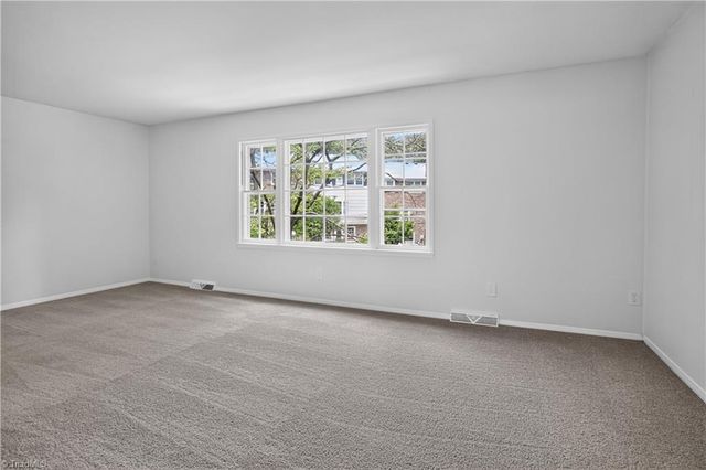 3011 Patriot Court D, Greensboro, NC 27408