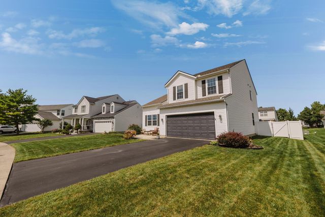 324 Masonglen Court, Pataskala, OH 43062