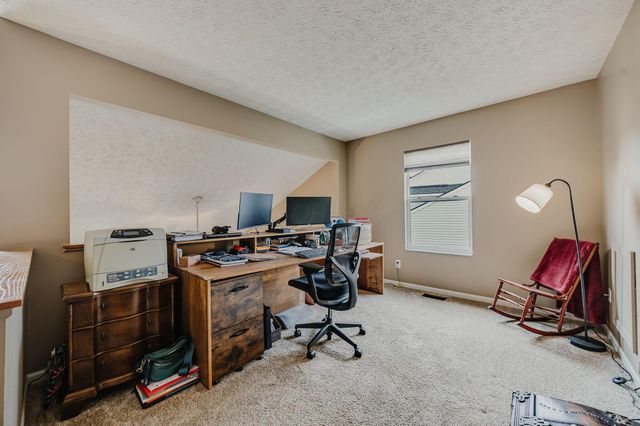 324 Masonglen Court, Pataskala, OH 43062