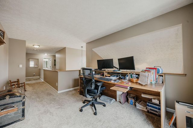 324 Masonglen Court, Pataskala, OH 43062