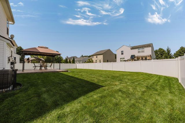 324 Masonglen Court, Pataskala, OH 43062