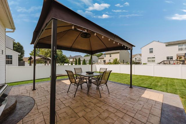 324 Masonglen Court, Pataskala, OH 43062