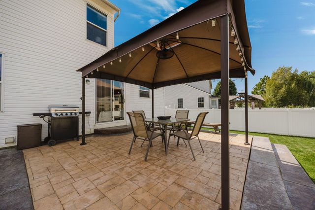 324 Masonglen Court, Pataskala, OH 43062