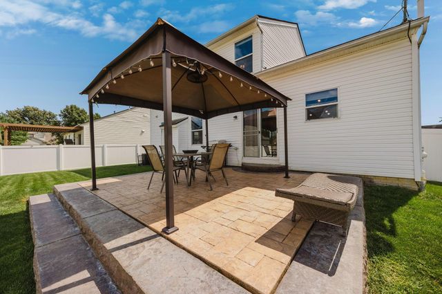 324 Masonglen Court, Pataskala, OH 43062