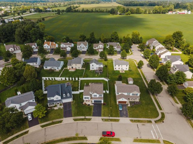 324 Masonglen Court, Pataskala, OH 43062