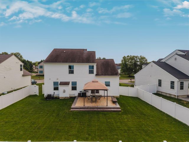 324 Masonglen Court, Pataskala, OH 43062