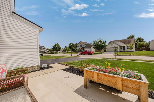 324 Masonglen Court, Pataskala, OH 43062