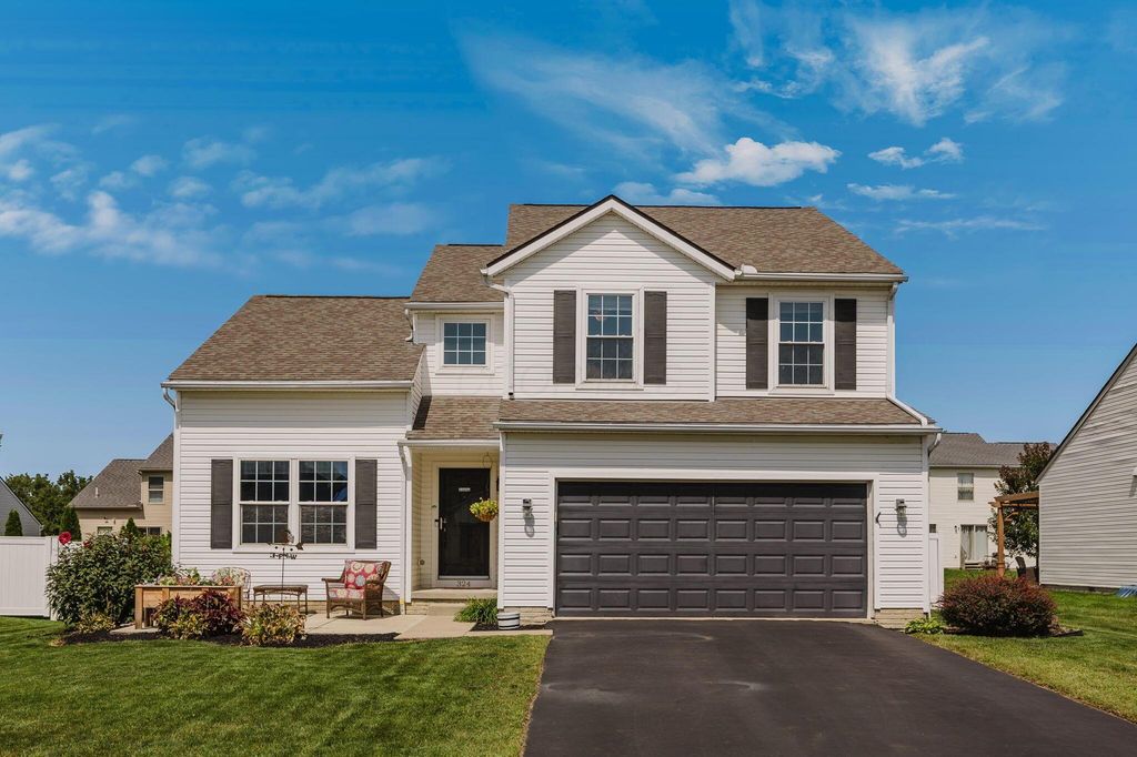 324 Masonglen Court, Pataskala, OH 43062
