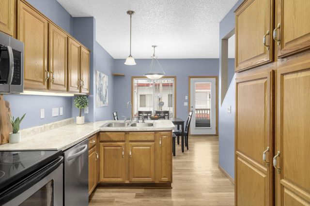 8657 Tessman Circle N, Brooklyn Park, MN 55445