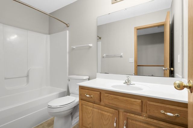 8657 Tessman Circle N, Brooklyn Park, MN 55445