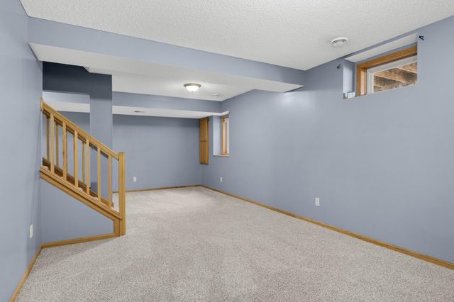 8657 Tessman Circle N, Brooklyn Park, MN 55445