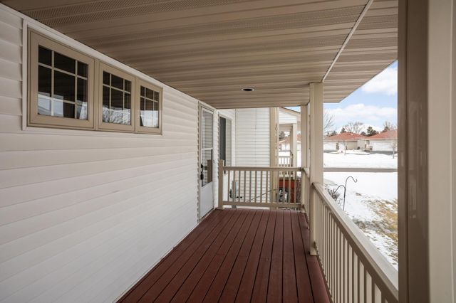 8657 Tessman Circle N, Brooklyn Park, MN 55445