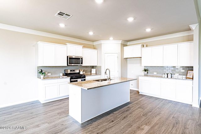 123 Tortoise Lane, Broussard, LA 70518