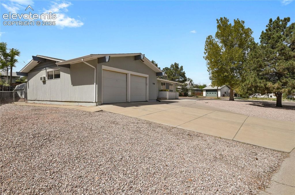 2321 Montezuma Road, Pueblo, CO 81003 — photo 3