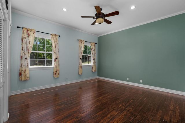 326 E Main St, Henderson, TX 75652