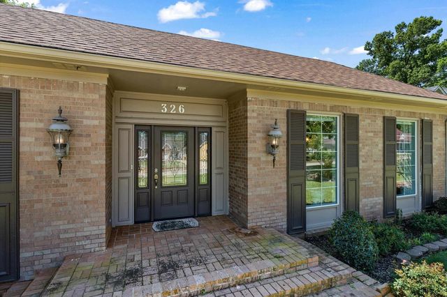 326 E Main St, Henderson, TX 75652