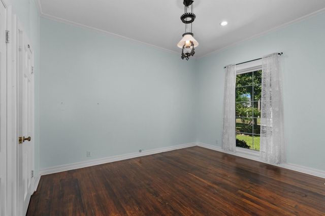 326 E Main St, Henderson, TX 75652