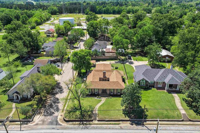 326 E Main St, Henderson, TX 75652