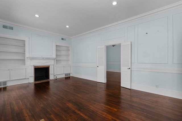 326 E Main St, Henderson, TX 75652