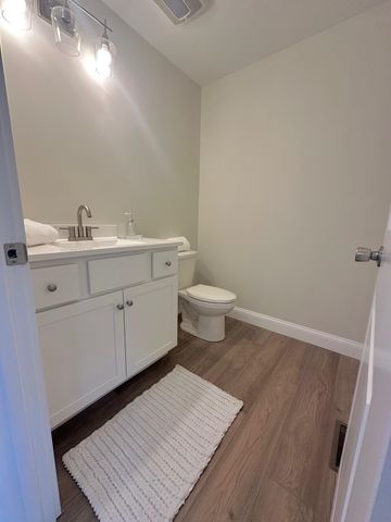 8D The Crossings at Village Center, Barrington, NH 03825