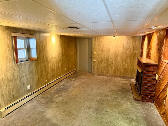 603 W Chestnut St, Brockton, MA 02301