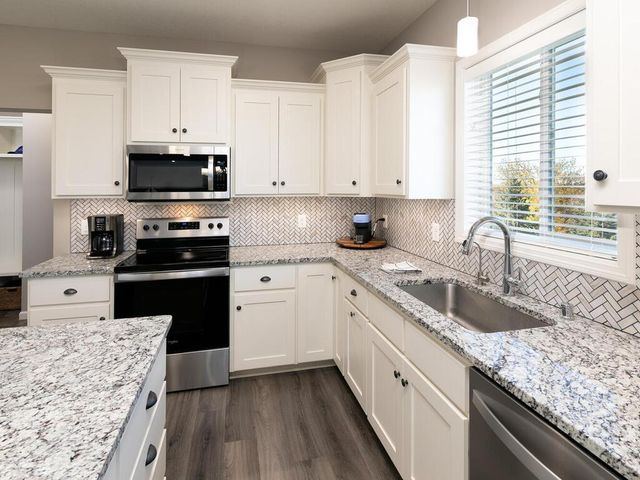 13197 Meadow Lane, Savage, MN 55378