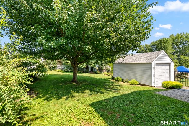 61 Chamberlain Road, Wethersfield, CT 06109