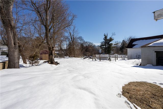 567 Providence Street, Warwick, RI 02886