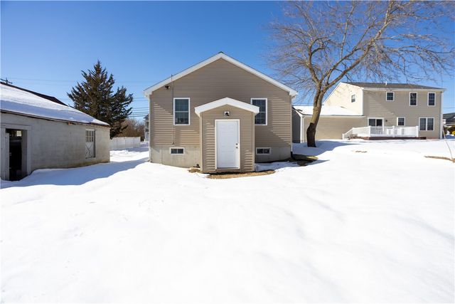 567 Providence Street, Warwick, RI 02886