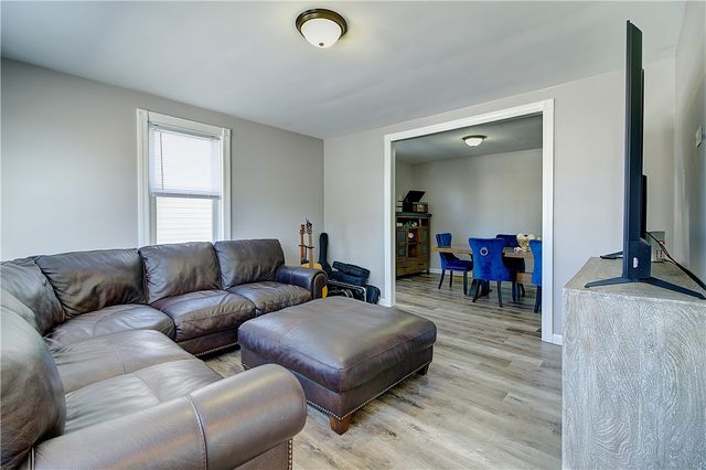 567 Providence Street, Warwick, RI 02886