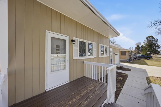 305 4th Street NE, Dilworth, MN 56529