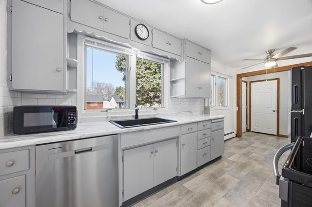 305 4th Street NE, Dilworth, MN 56529