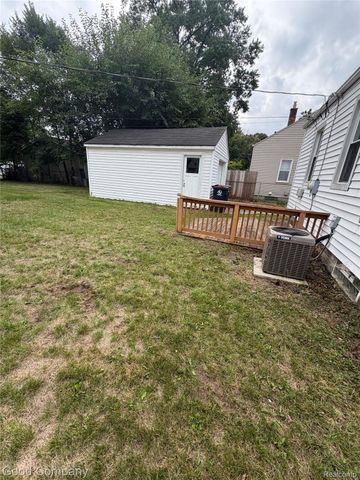 1504 N Vermont Avenue, Royal Oak, MI 48067