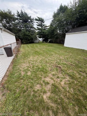 1504 N Vermont Avenue, Royal Oak, MI 48067