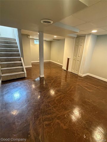 1504 N Vermont Avenue, Royal Oak, MI 48067