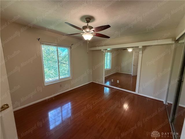 1147 Captains Bridge, Dayton, OH 45458