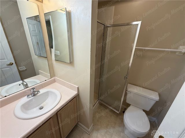 1147 Captains Bridge, Dayton, OH 45458