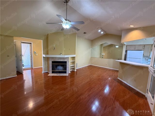 1147 Captains Bridge, Dayton, OH 45458