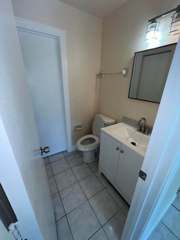 2142 SE East Dunbrooke Circle, Port St. Lucie, Port St Lucie, FL 34984