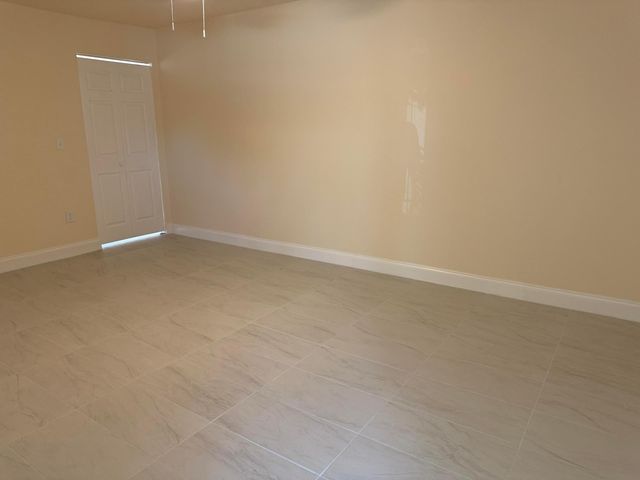 2142 SE East Dunbrooke Circle, Port St. Lucie, Port St Lucie, FL 34984